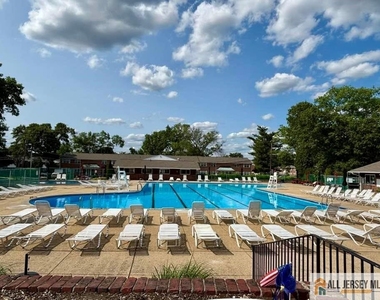 25 Cyprus Lane - Photo Thumbnail 4