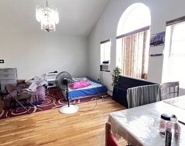 2810 Beverley Road - Photo Thumbnail 3
