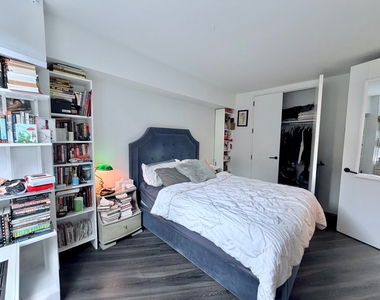 250 East Houston Street - Photo Thumbnail 8