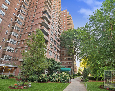 575 Grand Street - Photo Thumbnail 15