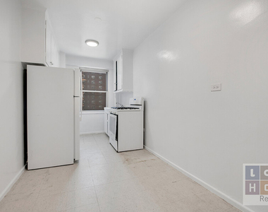 575 Grand Street - Photo Thumbnail 4