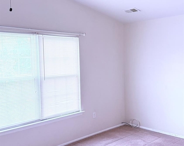 4313 Bayberry Court - Photo Thumbnail 8