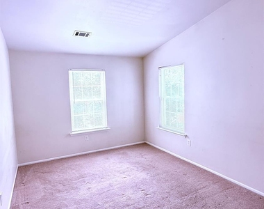 4313 Bayberry Court - Photo Thumbnail 9