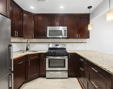 253 W 139th Street - Photo Thumbnail 2