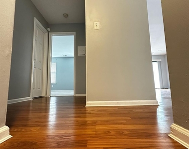 701 Woodbridge Commons Way - Photo Thumbnail 17