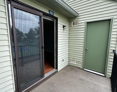701 Woodbridge Commons Way - Photo Thumbnail 23
