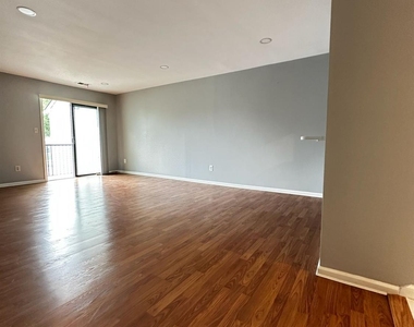 701 Woodbridge Commons Way - Photo Thumbnail 18