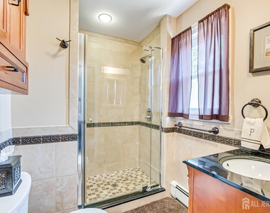 361 Rudolph Avenue - Photo Thumbnail 18