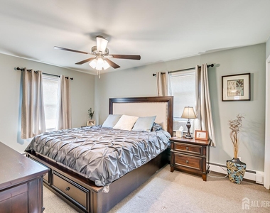 361 Rudolph Avenue - Photo Thumbnail 15