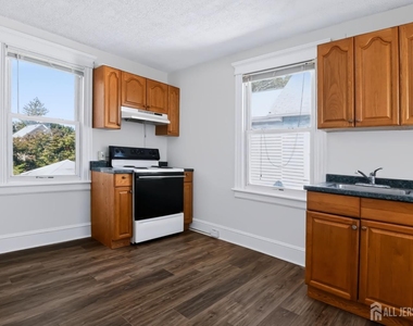 31 Richter Avenue - Photo Thumbnail 5