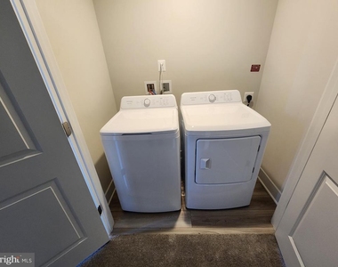 257 Newton Pippin Drive - Photo Thumbnail 12