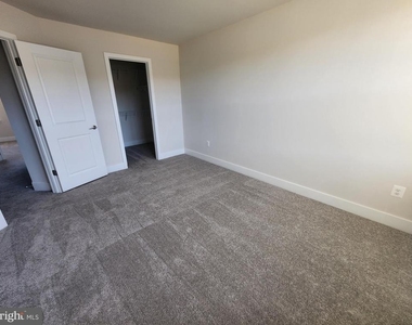 257 Newton Pippin Drive - Photo Thumbnail 9
