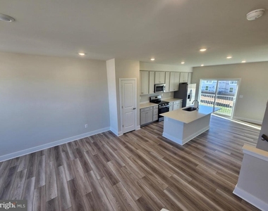 257 Newton Pippin Drive - Photo Thumbnail 2