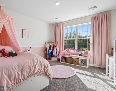 146 Pinewood Road - Photo Thumbnail 29