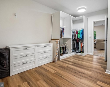 146 Pinewood Road - Photo Thumbnail 49