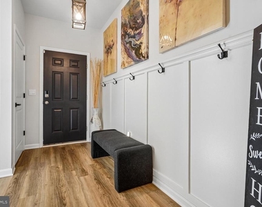 146 Pinewood Road - Photo Thumbnail 1