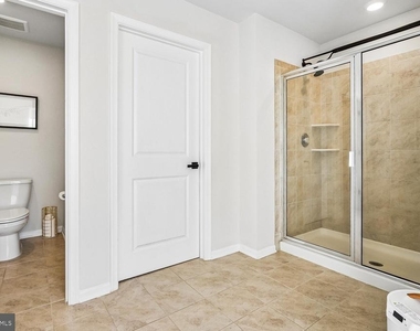 146 Pinewood Road - Photo Thumbnail 25