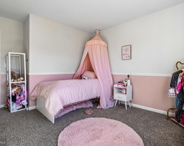 146 Pinewood Road - Photo Thumbnail 30