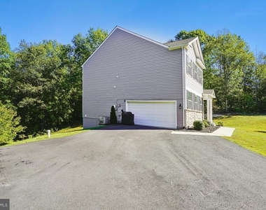 146 Pinewood Road - Photo Thumbnail 55