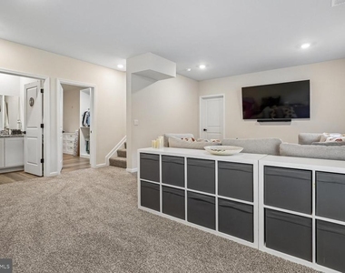 146 Pinewood Road - Photo Thumbnail 41