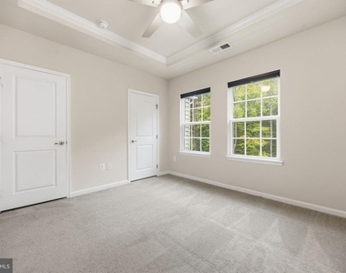 622 Streamview Drive - Photo Thumbnail 14
