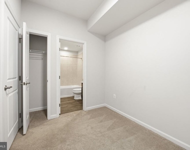 622 Streamview Drive - Photo Thumbnail 25