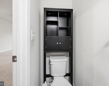 622 Streamview Drive - Photo Thumbnail 13