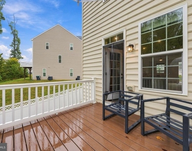 622 Streamview Drive - Photo Thumbnail 29