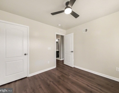 1512 Hudgins Farm Circle - Photo Thumbnail 16