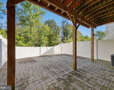 1512 Hudgins Farm Circle - Photo Thumbnail 24