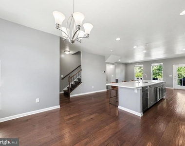 1512 Hudgins Farm Circle - Photo Thumbnail 1
