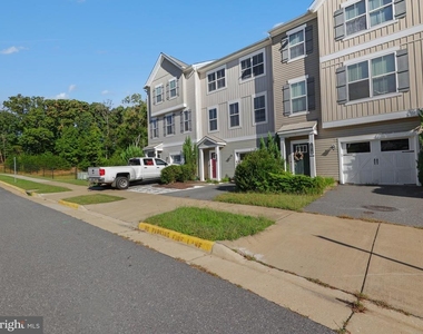 1512 Hudgins Farm Circle - Photo Thumbnail 26