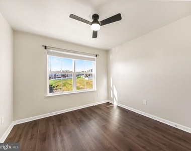 1512 Hudgins Farm Circle - Photo Thumbnail 14
