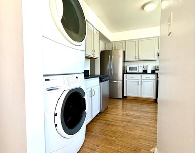 7921 Meadow Court - Photo Thumbnail 3