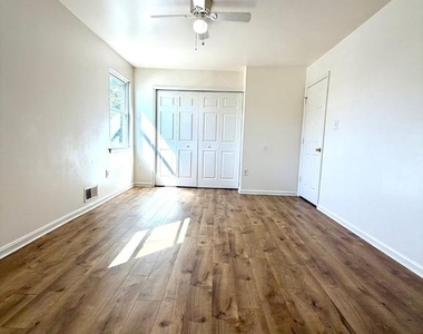 7921 Meadow Court - Photo Thumbnail 26