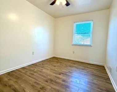 7921 Meadow Court - Photo Thumbnail 22