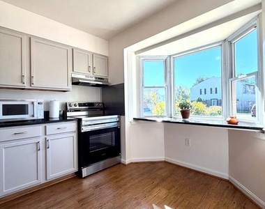 7921 Meadow Court - Photo Thumbnail 4
