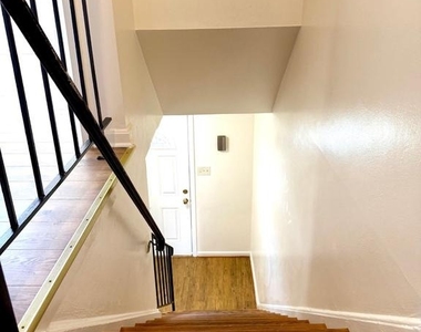 7921 Meadow Court - Photo Thumbnail 30