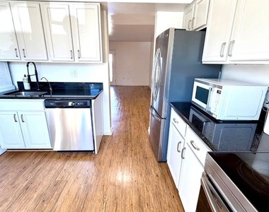 7921 Meadow Court - Photo Thumbnail 8