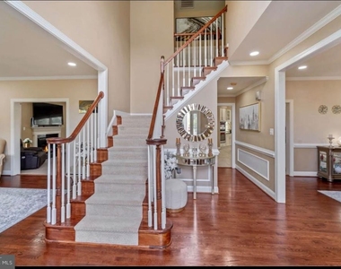 3000 Tiger Court - Photo Thumbnail 2