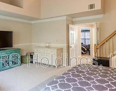 3947 Hartlake Street - Photo Thumbnail 10