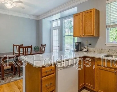 3947 Hartlake Street - Photo Thumbnail 6