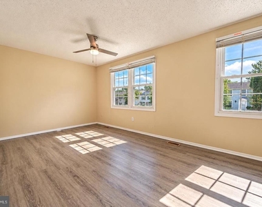 13508 Getty Lane - Photo Thumbnail 14