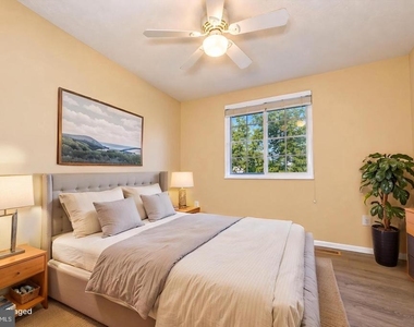 13508 Getty Lane - Photo Thumbnail 8