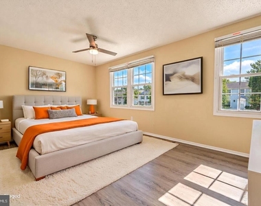 13508 Getty Lane - Photo Thumbnail 5