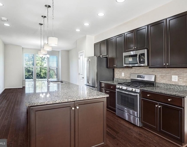 8940 Dahlgren Ridge Road - Photo Thumbnail 3