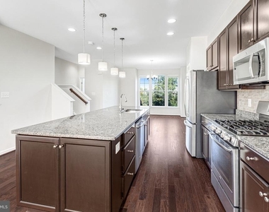 8940 Dahlgren Ridge Road - Photo Thumbnail 4