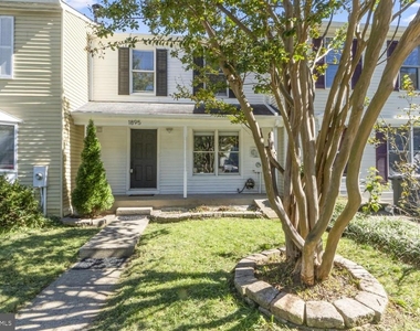 1895 Pohick Creek Court - Photo Thumbnail 1