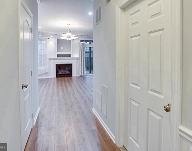 938 Herons Run Lane - Photo Thumbnail 5