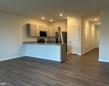 131 Rae Court - Photo Thumbnail 7